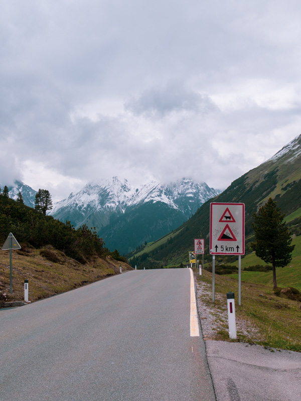 Hahntennjoch Passstraße, Tirol, Oostenrijk Hahntennjoch Passstraße, Tirol, Oostenrijk