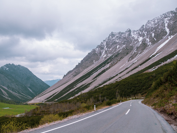 Hahntennjoch Passstraße, Tirol, Oostenrijk Hahntennjoch Passstraße, Tirol, Oostenrijk