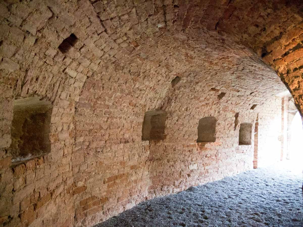 220730 theresienstadt columbarium begraafplaats 0006 220730 theresienstadt columbarium begraafplaats 0006