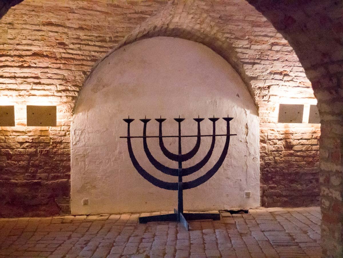 220730 theresienstadt columbarium begraafplaats 0011 220730 theresienstadt columbarium begraafplaats 0011