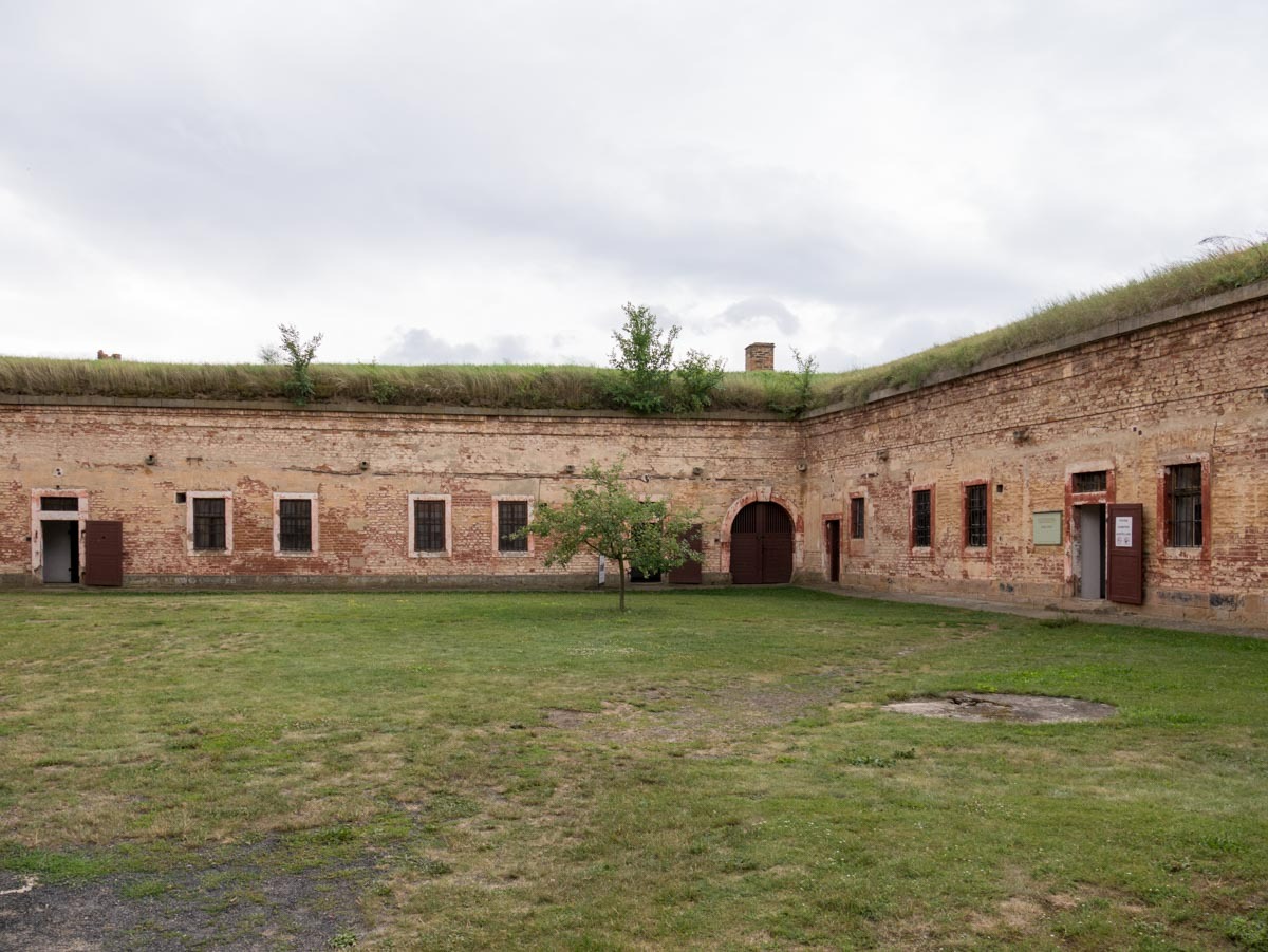 220730 theresienstadt kleine fort 0018 220730 theresienstadt kleine fort 0018
