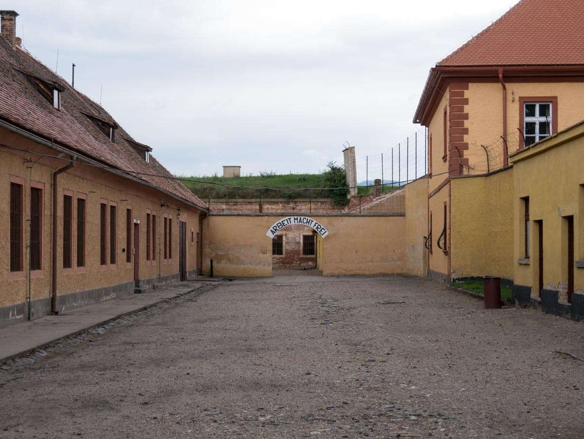220730 theresienstadt kleine fort 0027 220730 theresienstadt kleine fort 0027