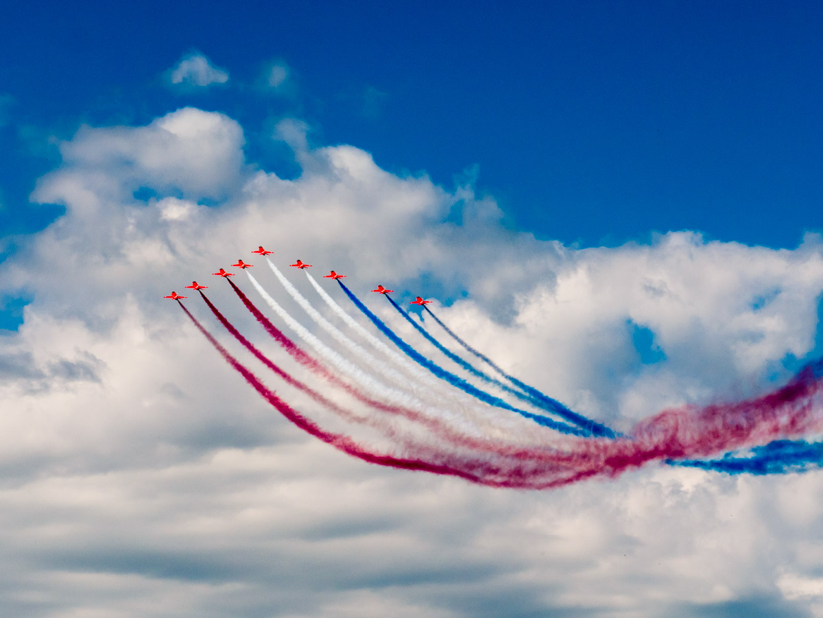 De Red Arrows op de Luchtmachtdagen 2019 in Volkel